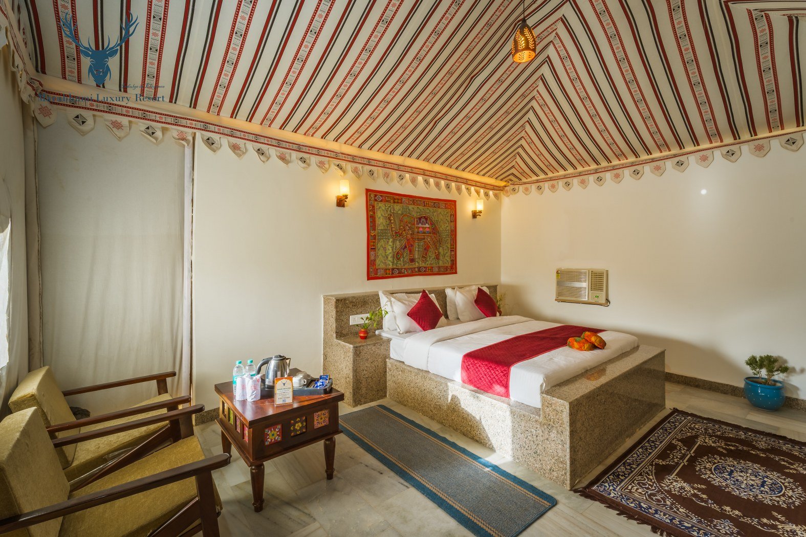Accommodation in Jaisalmer city and desert tour package